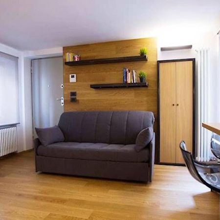Splendido Monolocale Nel Centro Storico Del Borghetto Appartement Ivrea Buitenkant foto